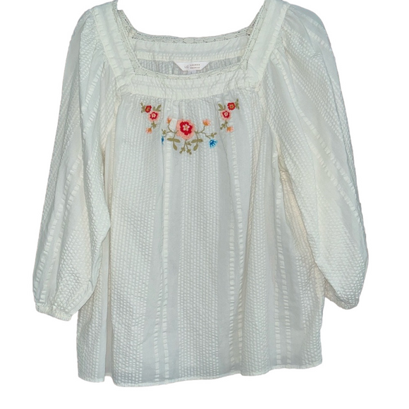 LC Lauren Conrad Tops - LC Lauren Conrad L blouse with floral embroidered details on front. EUC